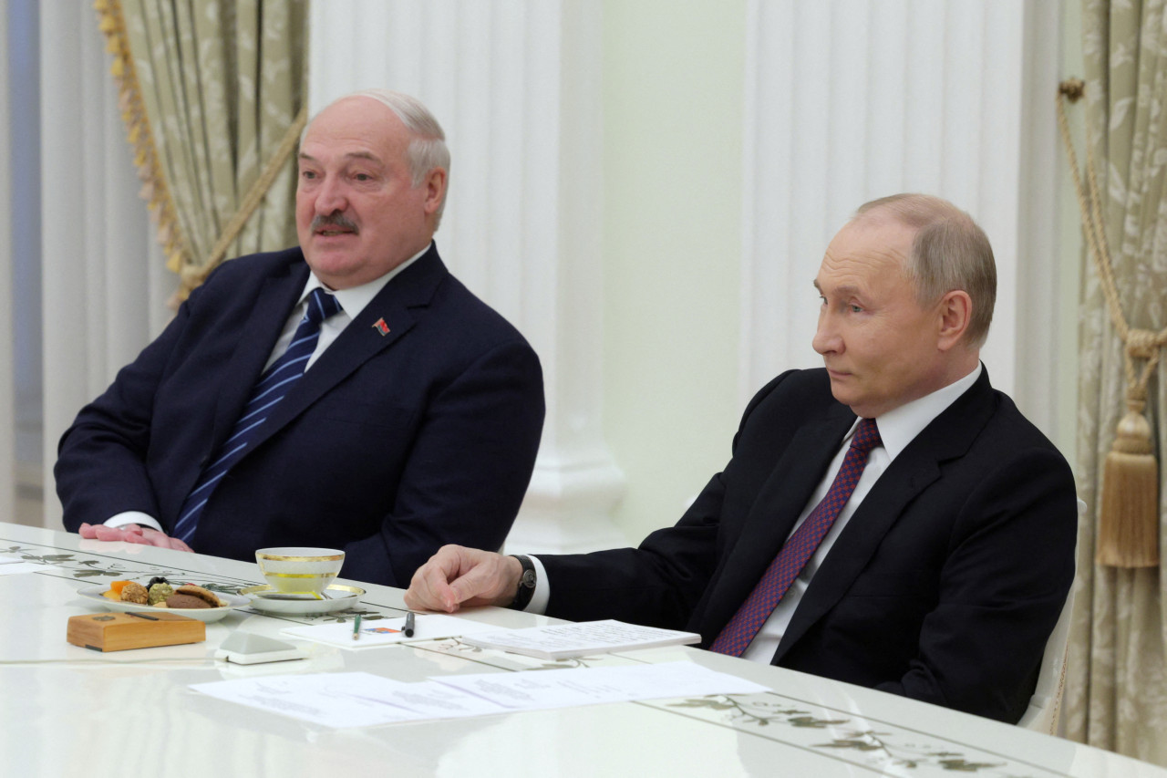 El presidente ruso Vladimir Putin y el presidente bielorruso Alexander Lukashenko. Reuters